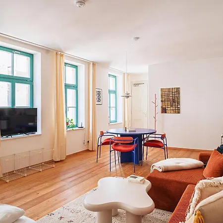 Denkmal Traumsanierung. Gesamtes Hinterhaus Σπίτι διακοπών Λειψία